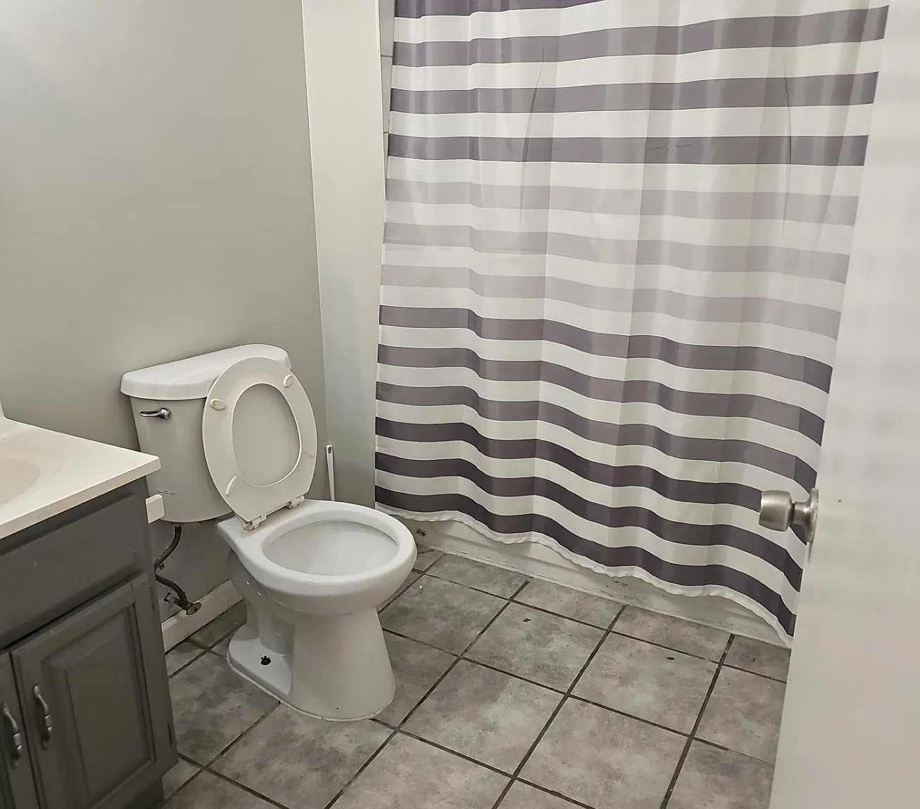 2 bed, $900 — Photo 1