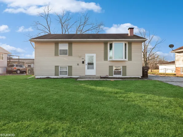 232 E Rose St, Glenwood, IL 60425