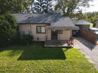 31604 Antrim Ct, Westland, MI 48186