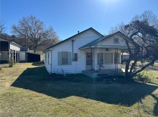 15627 Reno Rd, Fort Smith, AR 72916