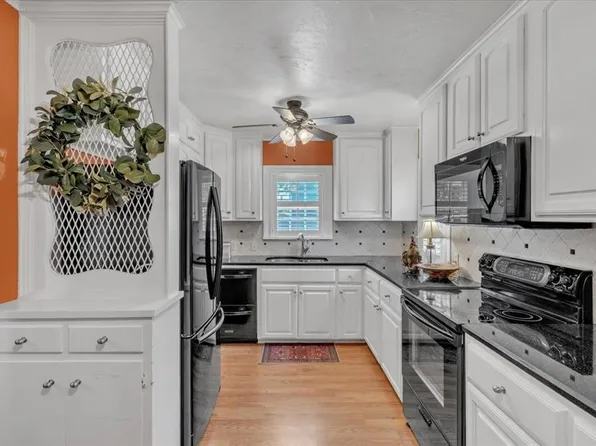 1630 NW 42nd Pl, Oklahoma City, OK 73118