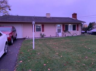 614 Rugby Rd, Phillipsburg, NJ 08865
