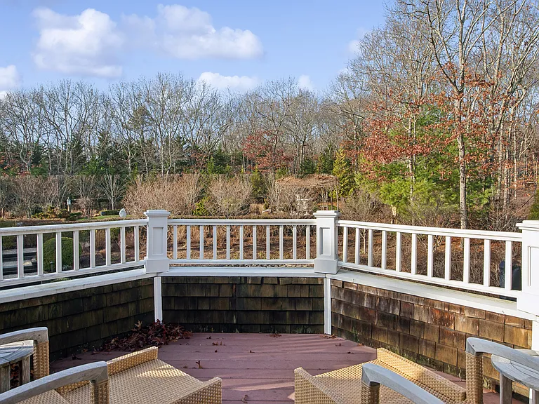 371 Sag Harbor Tpke — Photo 44