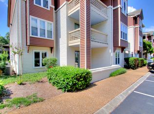 239 Hillsboro Pl, Nashville, TN 37215