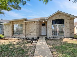 421 Surrey Pl, Mesquite, TX 75149