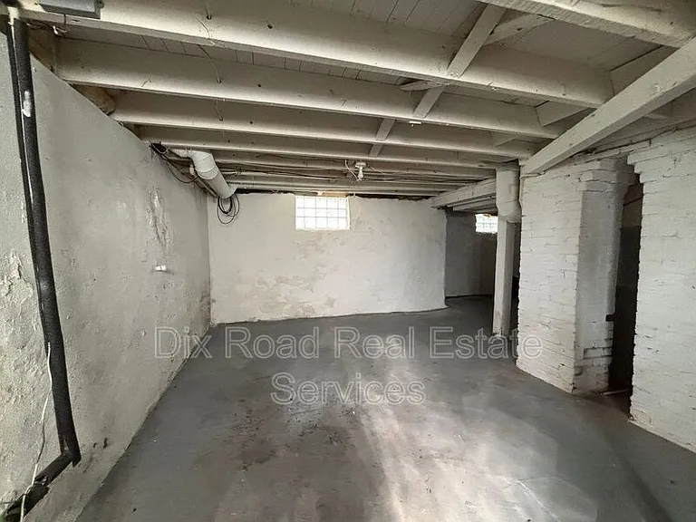 1903 Tytus Ave — Photo 22