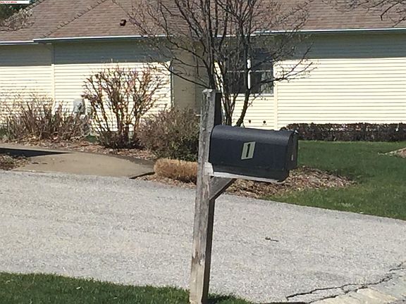2nd image of 1 Red Oak Dr
