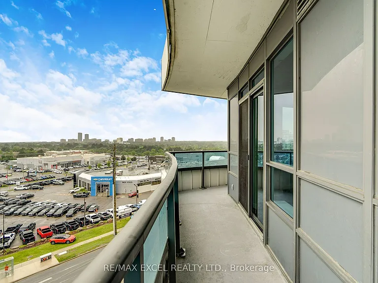 7161 Yonge St #625 — Photo 30