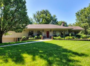 1228 River Vista Dr, Des Moines, IA 50315