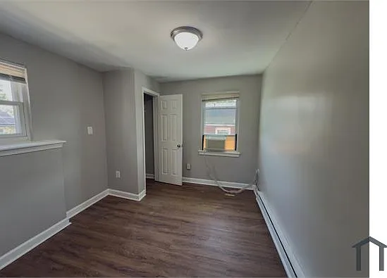 2 bed, $1,698 — Photo 4