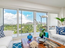 555 Crandon Blvd, Key Biscayne, FL