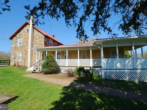 1059 Cashtown Rd, Biglerville, PA 17307