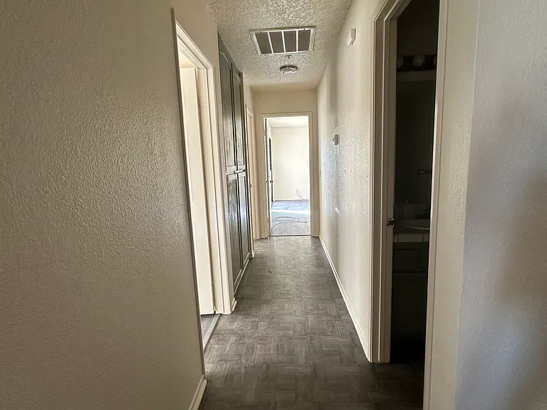16086 Green Hill Dr #B — Photo 9