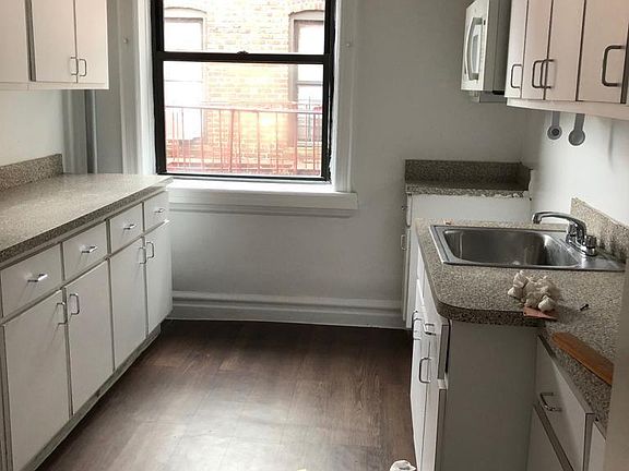 3rd image of 3525 95th St APT A4
