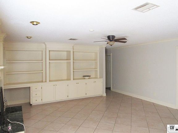 4th image of 101 Shorewood Dr