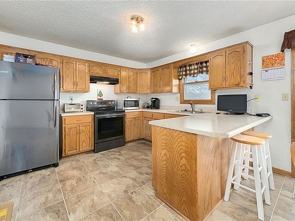3rd image of 8105 NW 79th Ter