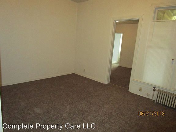 4th image of 416 W Jackson St APT 2