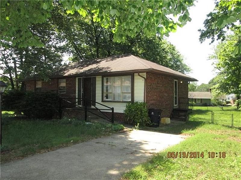 2nd image of 503 Millwheel St