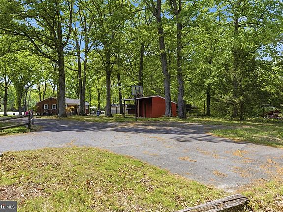 2nd image of 3150 Green Meadows Dr