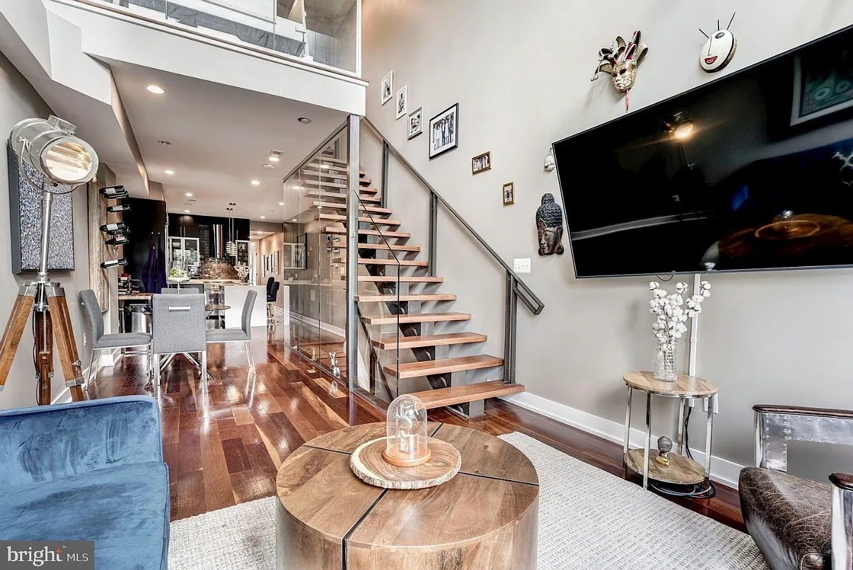 2 bed, 1716 sqft, $1,875 — Photo 1