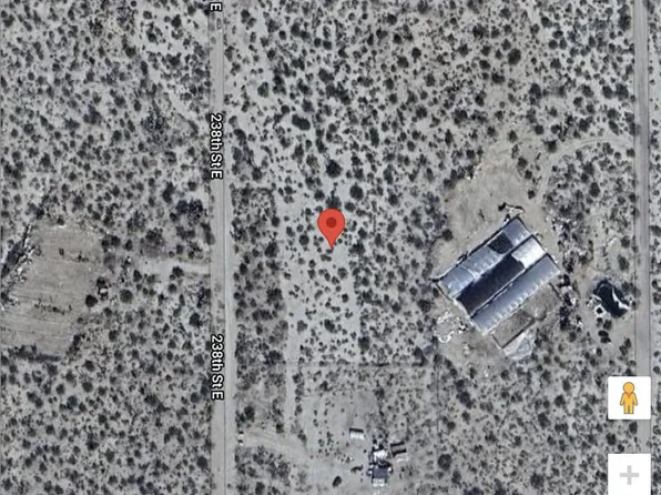 238 Ste Vic Ave #W6, Palmdale, CA 93591