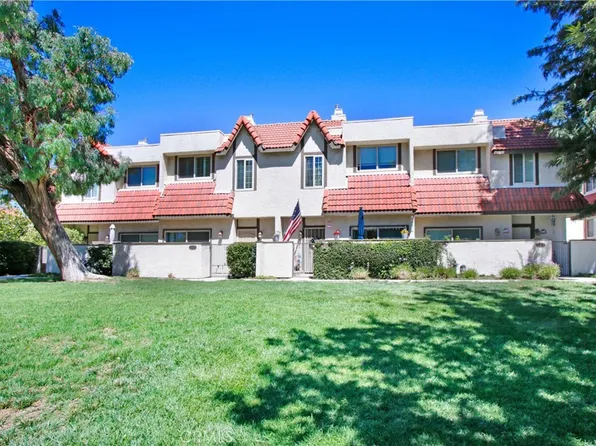 27650 Ironstone Dr APT 2, Santa Clarita, CA 91387