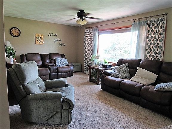 4th image of 602 Park Dr