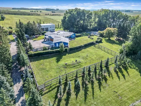 326030 N 20th St E, Foothills County, AB T1S 5H3