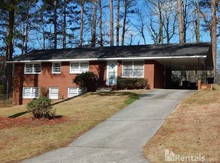 3053 McKenzie Dr, East Pt, GA 30344
