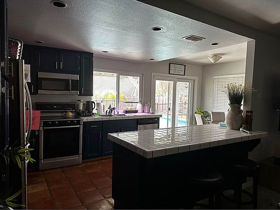 3rd image of 8216 Longden Cir