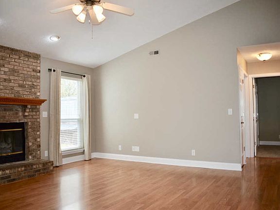 4th image of 508 Crockett Ct