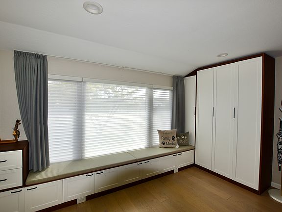 4th image of 4615 Bianca Dr