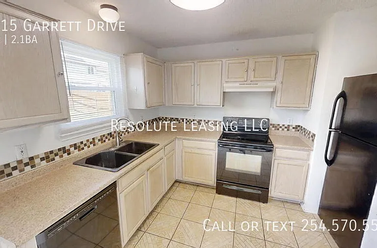 2215 Garrett Dr — Photo 6