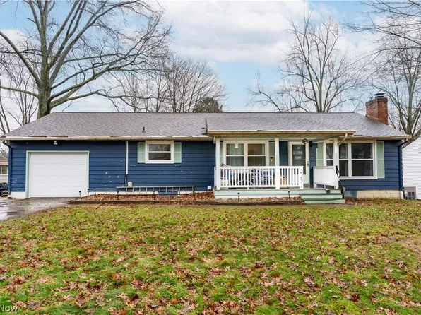 2251 Robinhood Dr, Wooster, OH 44691