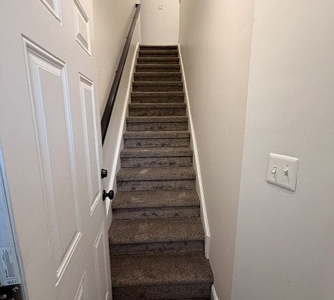 3rd image of 529 E 9th St #2