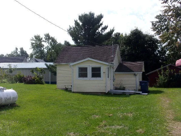 205 W Center St, Waldron, MI 49288