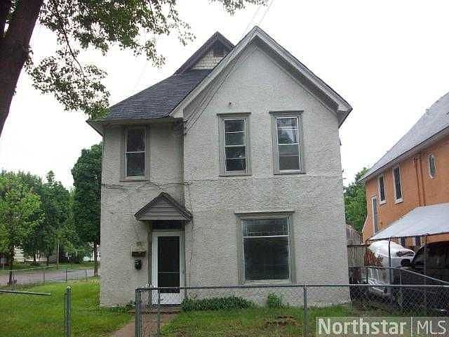 1st image of 830 27th Ave NE