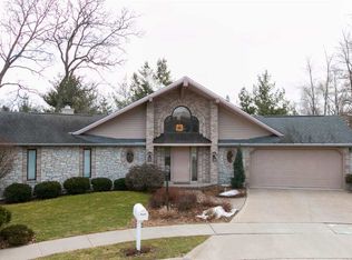 10 Brown Deer Knl, Coralville, IA 52241