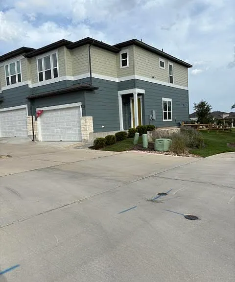 1015 Vista View Dr #101 — Photo 1