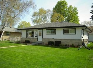 7317 W Honey Creek Dr, Milwaukee, WI 53219