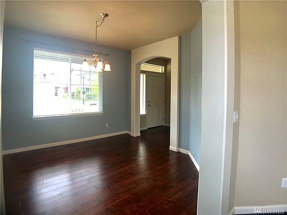 5th image of 1427 Bedstone Dr SE