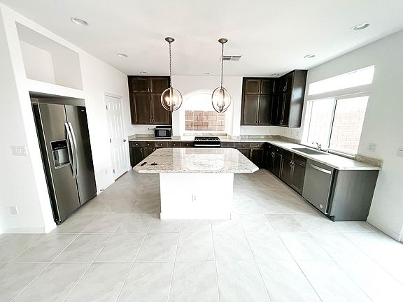 4th image of 10313 Coastline Creek Ct