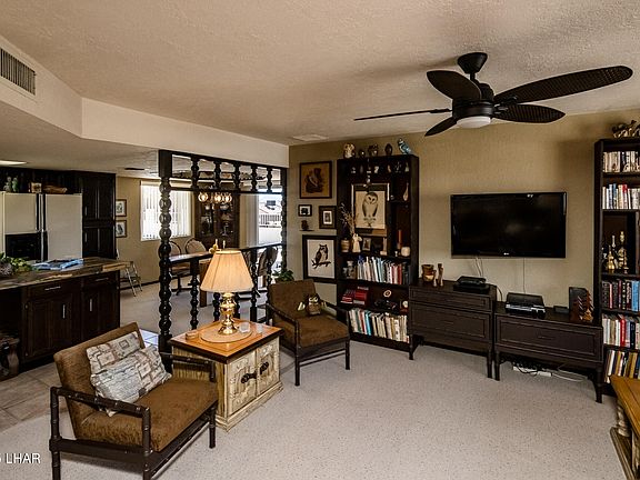4th image of 3740 Beachview Dr