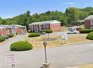312 Valleydale St #E7, Bluefield, VA 24605