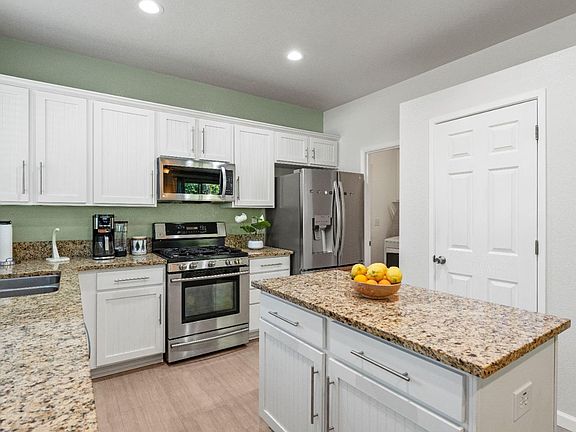4th image of 26 Bridgeford Ct
