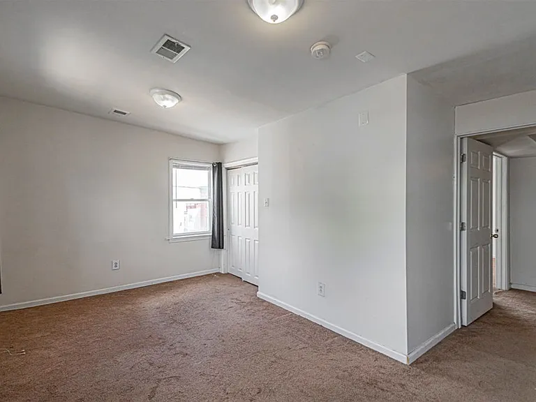 2100 St. Albans St — Photo 13