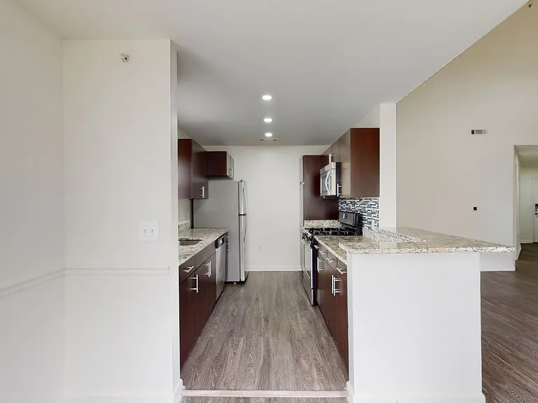 Inwood West — Photo 84