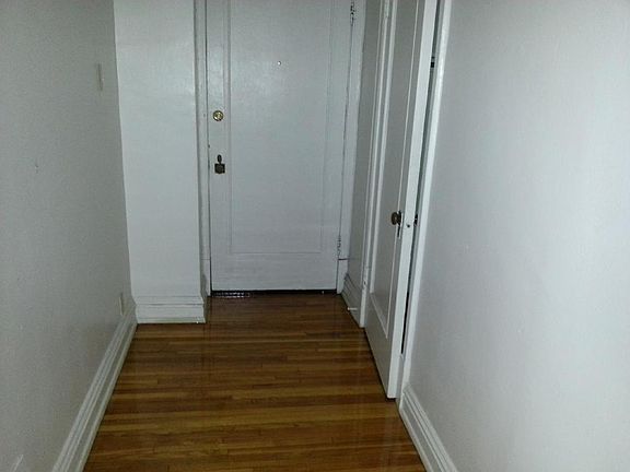 3rd image of 4515 Maryland Ave APT 415