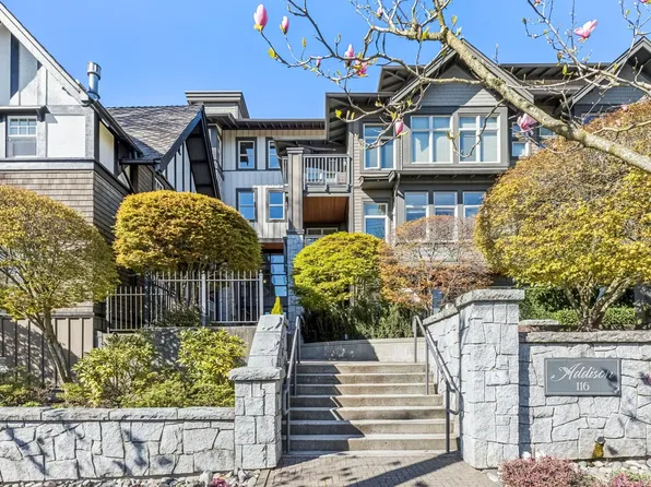 116 W 23rd St #303, North Vancouver, BC V7M 2A9