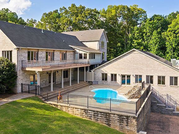 4th image of 4975 Shadowbend Cir